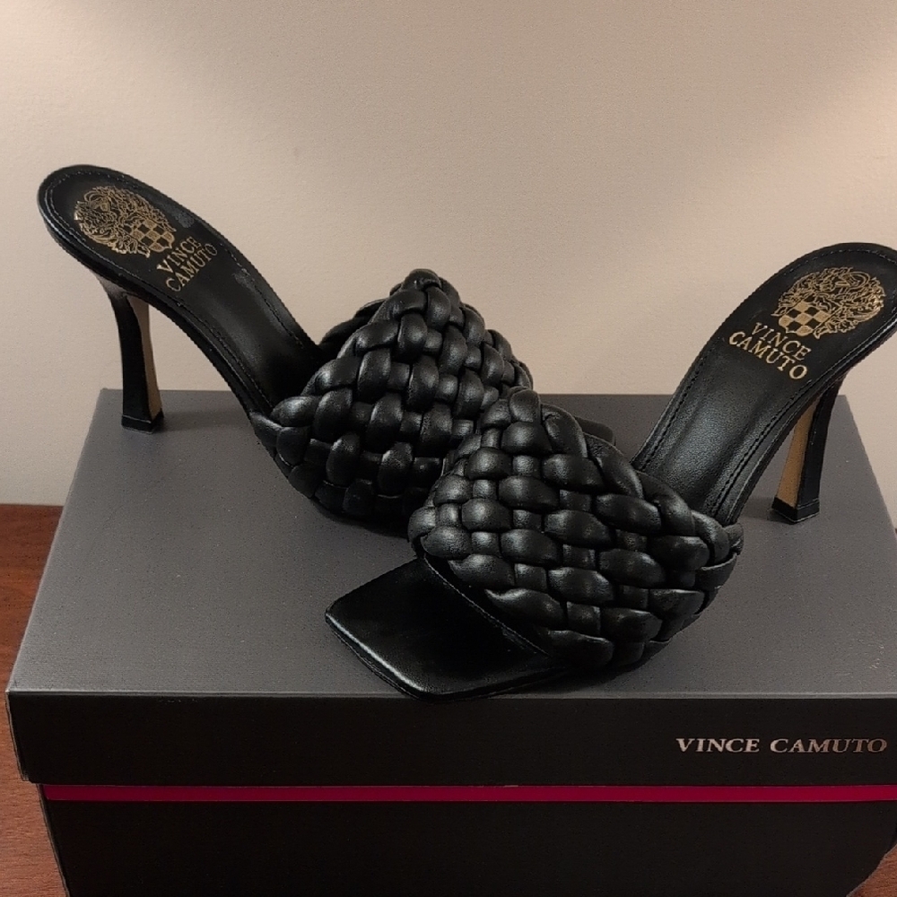 🖤Vince Camuto Black Woven Heeled Sandals🖤